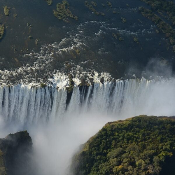 Why Victoria Falls is a Must-Visit Destination in…